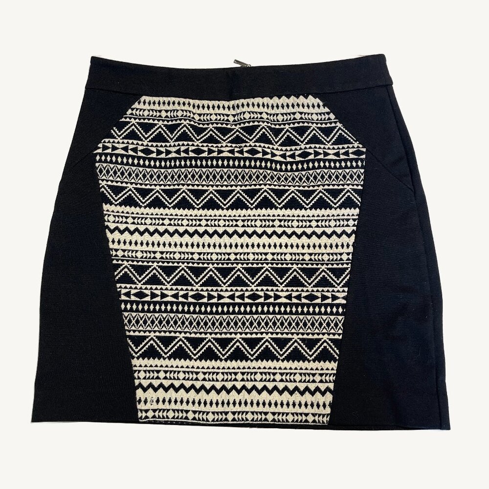 Dynamite Black & White Aztec Pattern Mini Skirt Size Medium